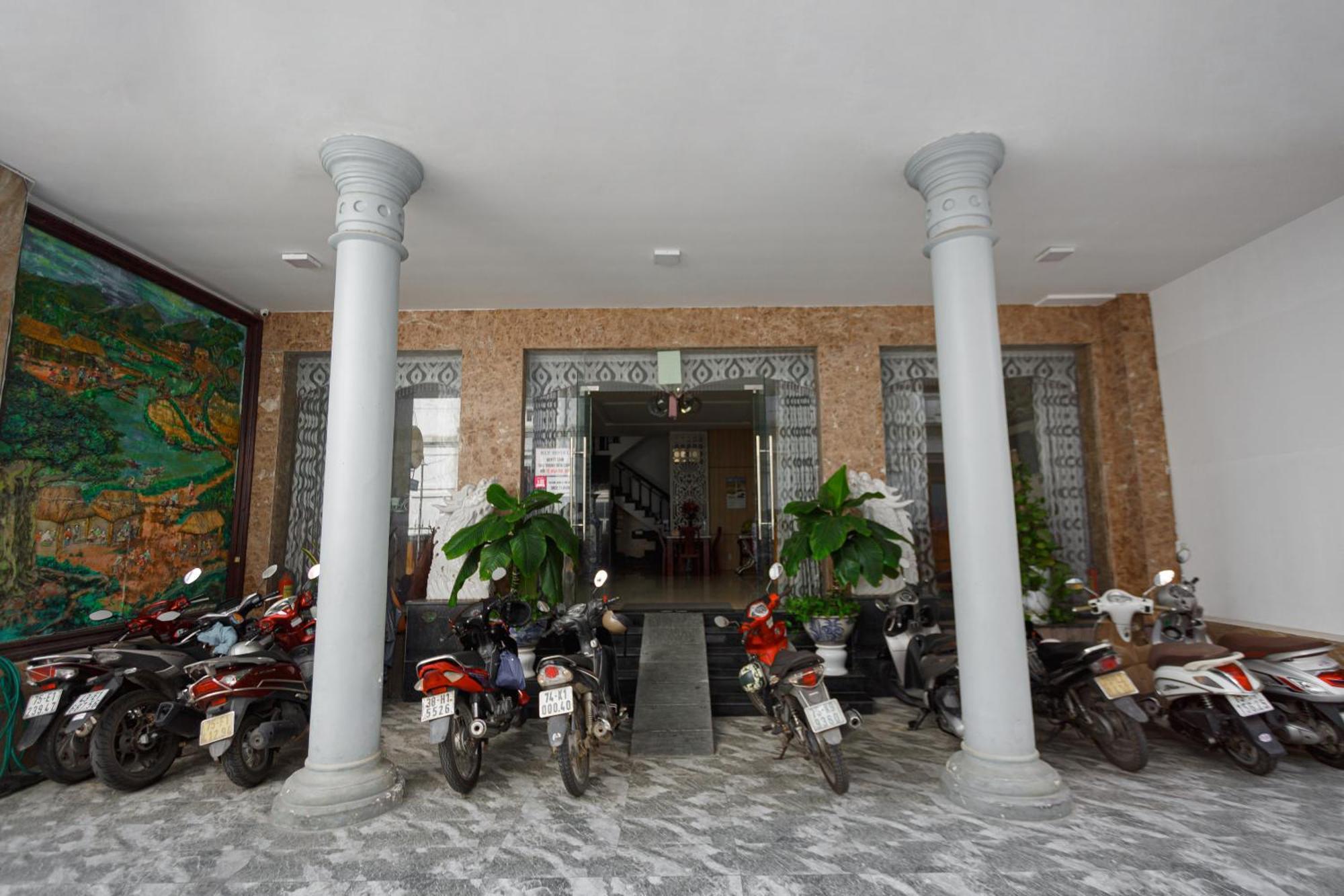 KLy Hotel Hue Buitenkant foto