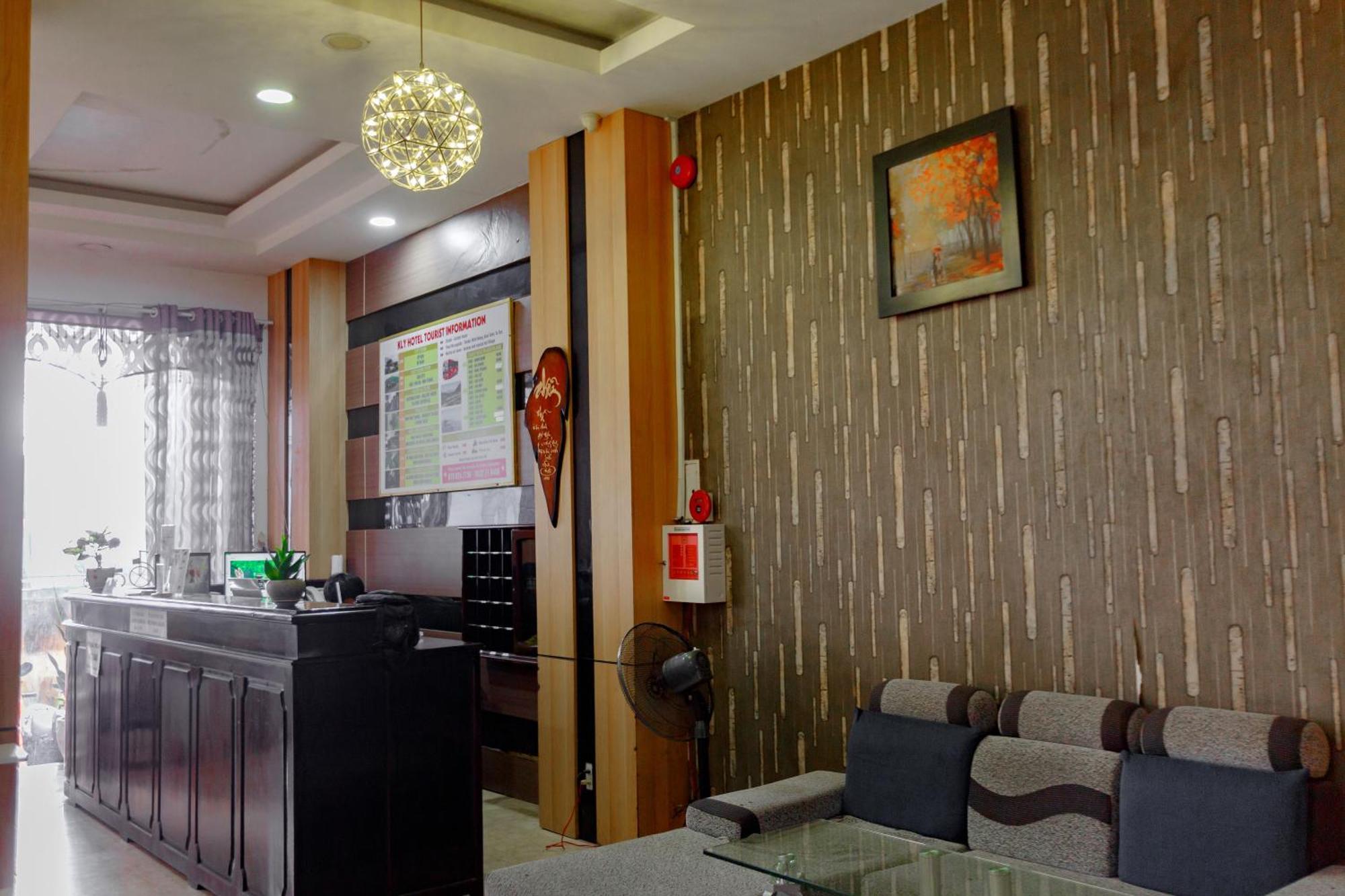 KLy Hotel Hue Buitenkant foto