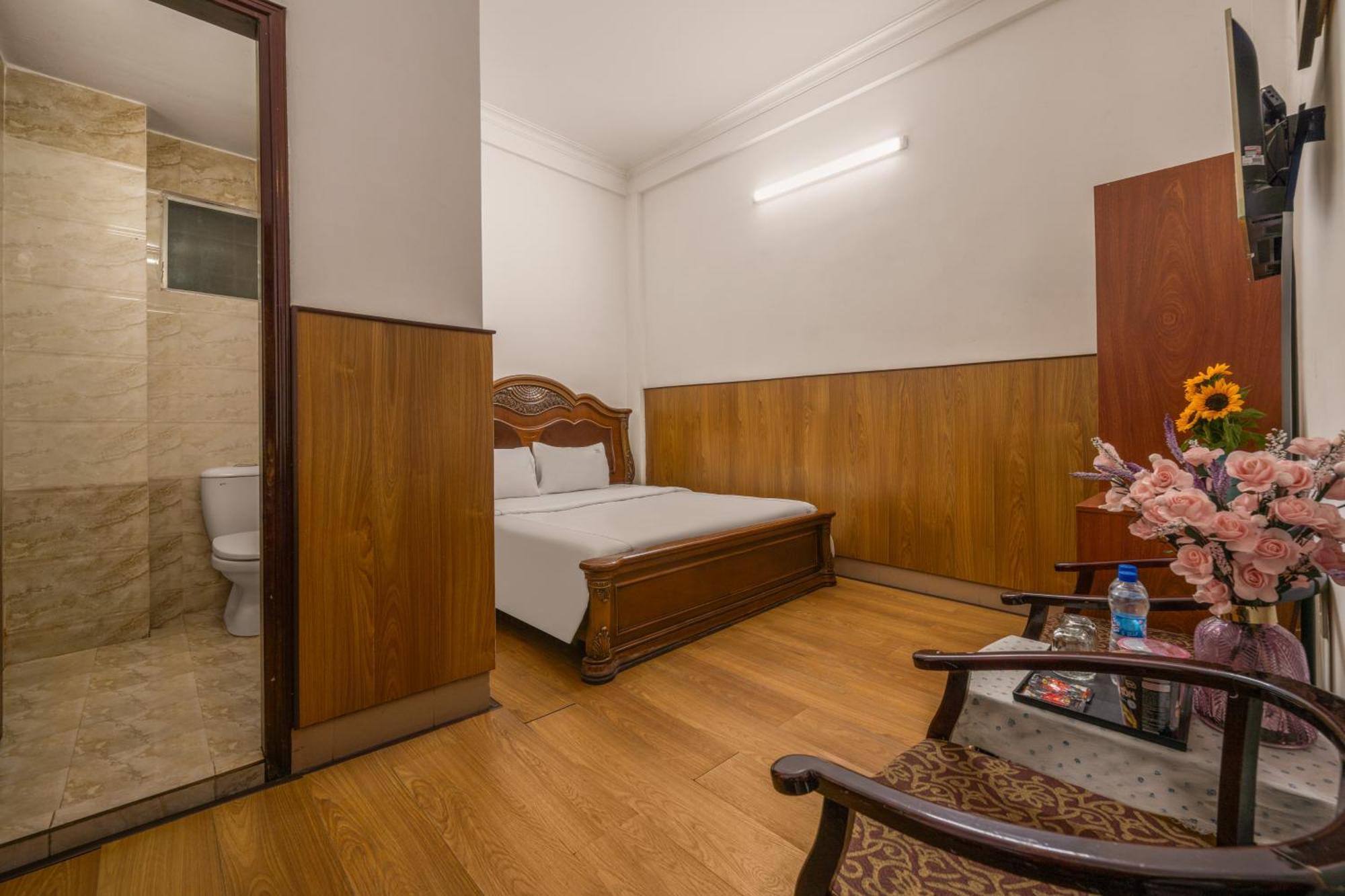 KLy Hotel Hue Buitenkant foto