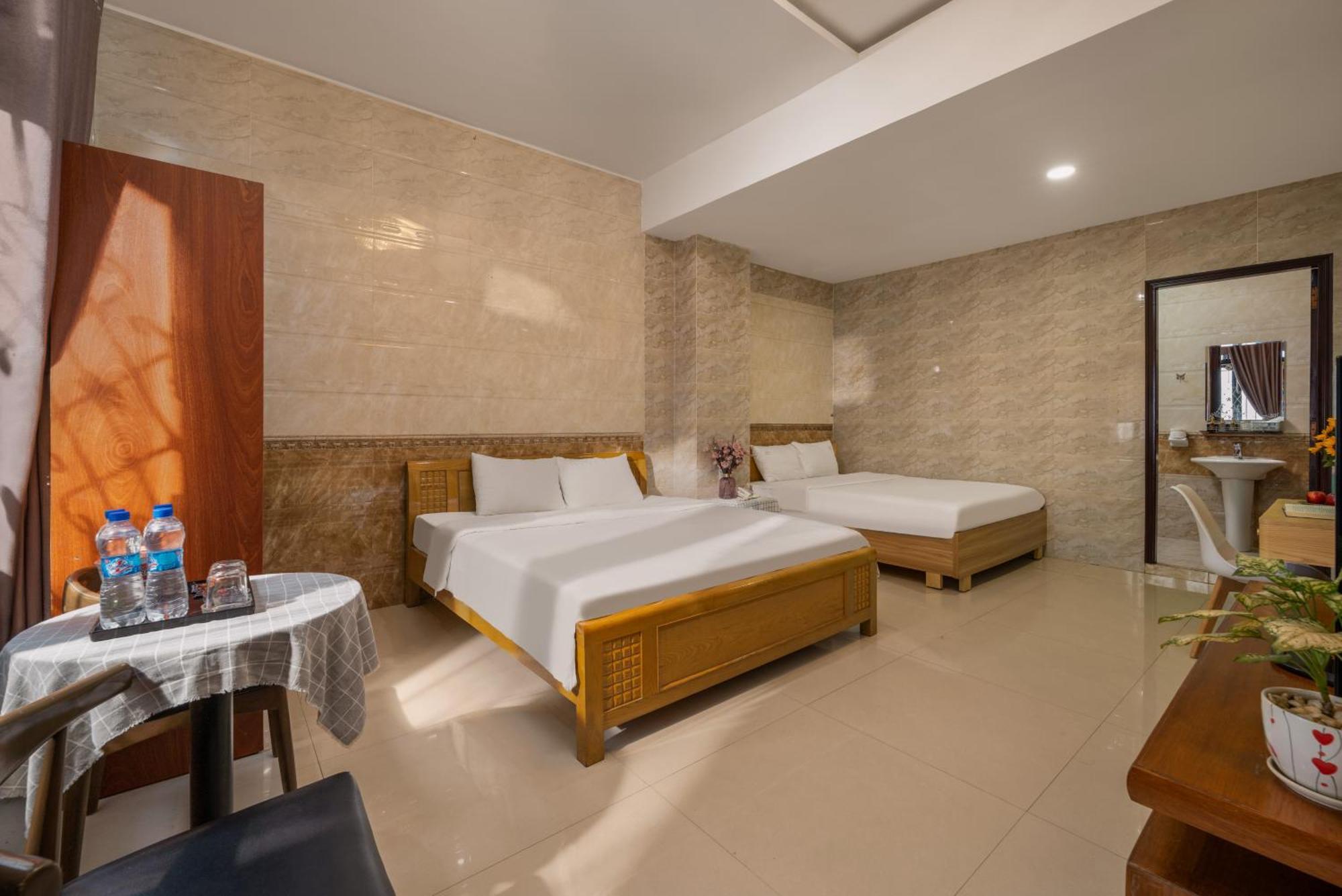 KLy Hotel Hue Buitenkant foto