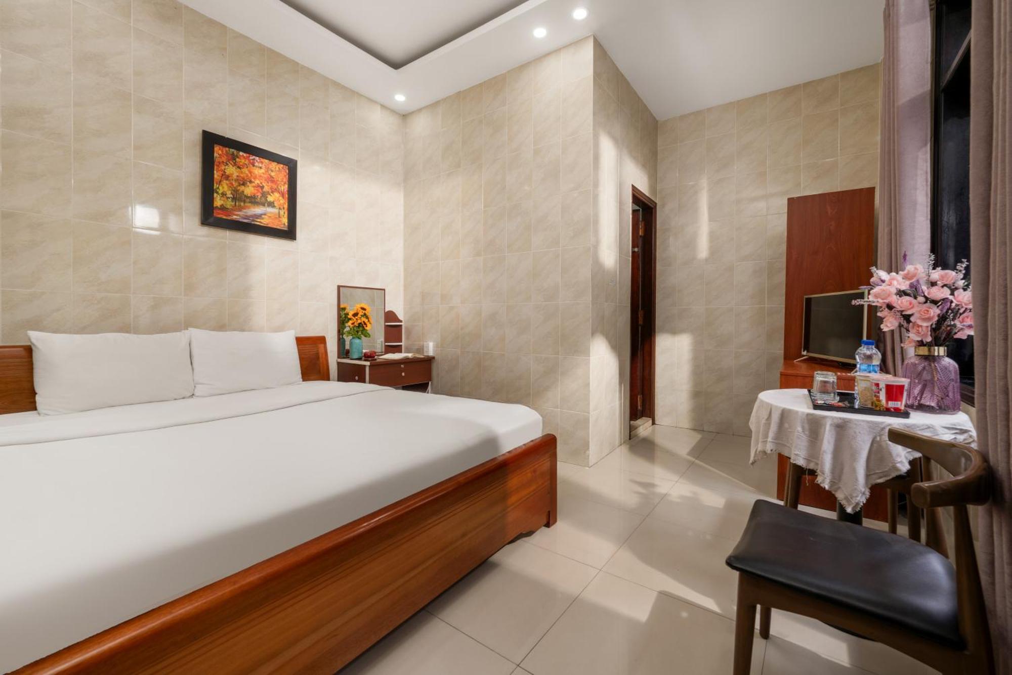 KLy Hotel Hue Buitenkant foto